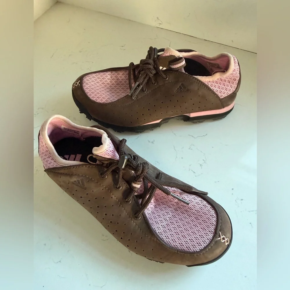 Adidas brown and pink track shoes sz 7.5‎